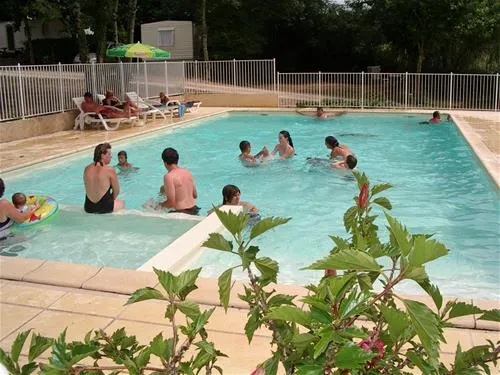 camping-le-pigeonnier-miers-paity
