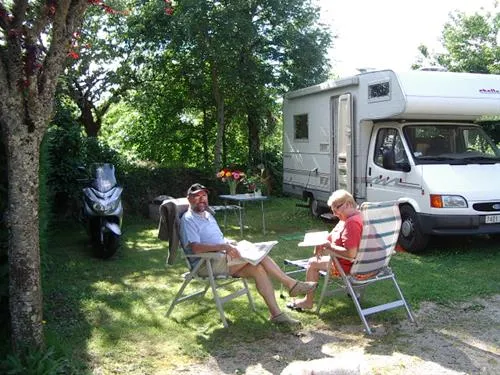 camping-le-pigeonnier-miers-vdpuq