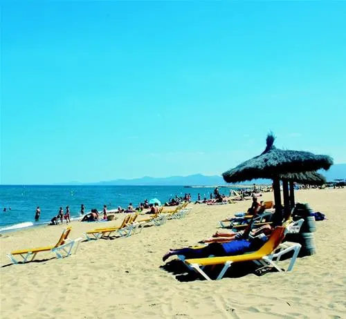 les-tropiques-torreilles-plage-jzwyc