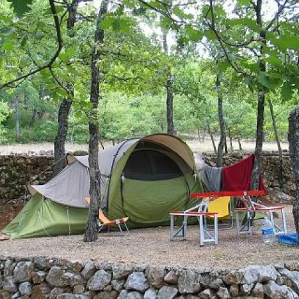 camping-laigle-var-rhfqo