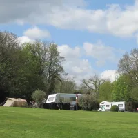camping-caravanning-club-site-oldbury-hill-sevenoaks-uyfzk