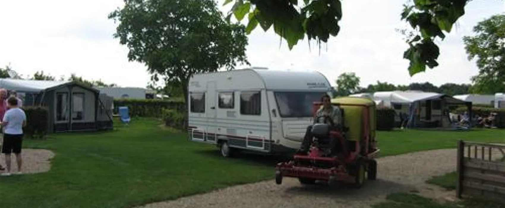 Camping De Maashoeve