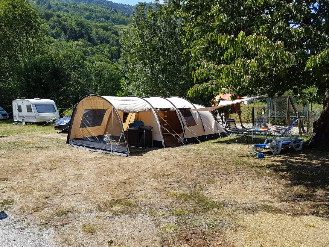camping-eliana-savoie-2v3rh