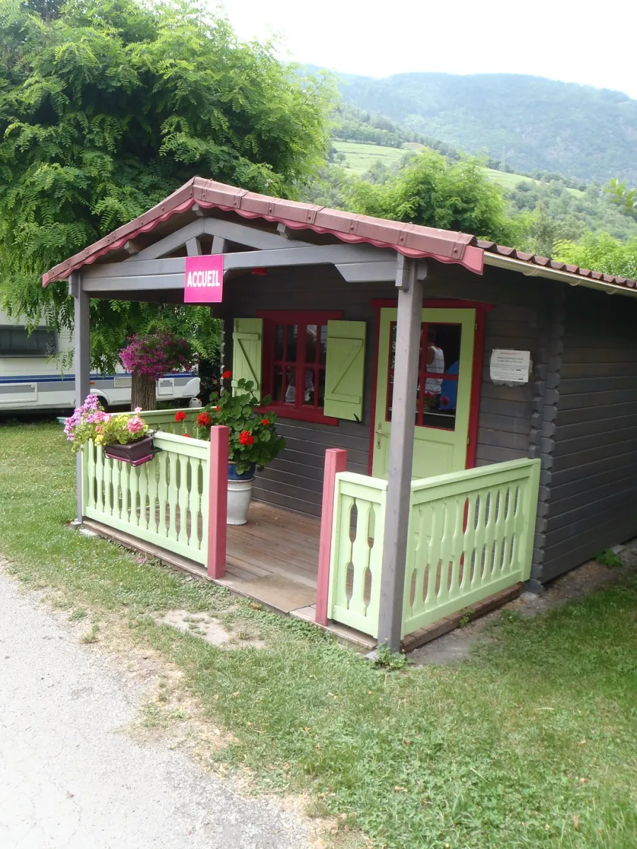 camping-eliana-savoie-npjpf