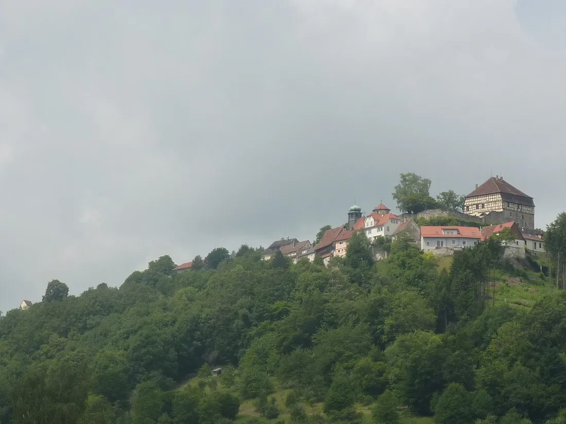 maienfels-maienfels-qzgm6