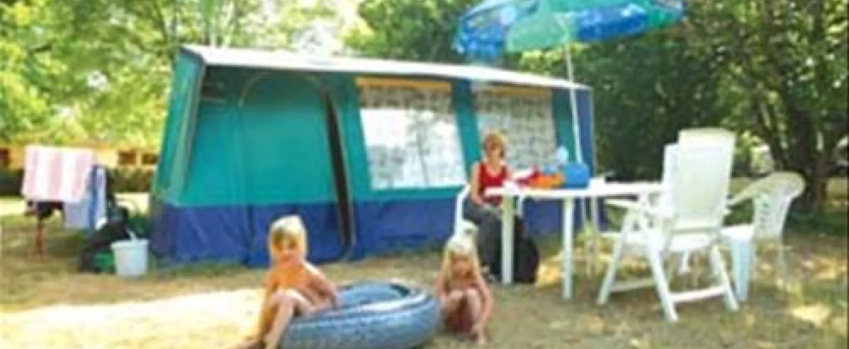 Flower Camping - Les Nauves  