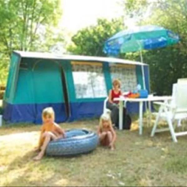 flower-camping-les-nauves-belvs-2eqh1