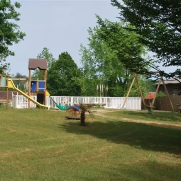 flower-camping-les-nauves-belvs-lzpzm