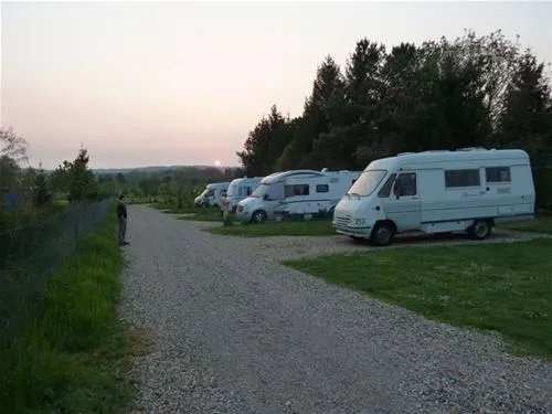 camping-le-domaine-de-la-nature-vailly-sur-aisne-oekwy