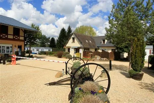 camping-le-domaine-de-la-nature-vailly-sur-aisne-uaq6t