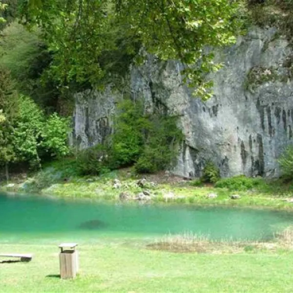 campeggio-laghi-di-lamar-terlago-dqqmg