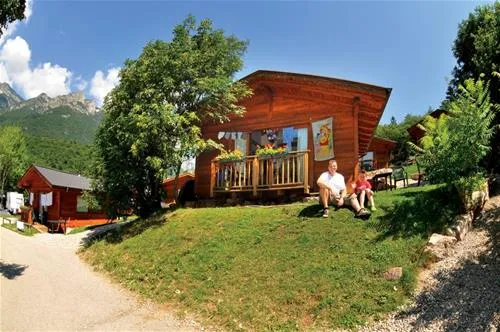 campeggio-laghi-di-lamar-terlago-xju1b