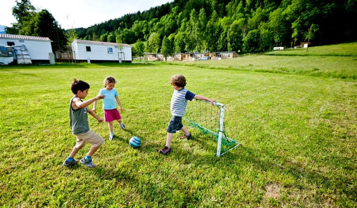 camping-bella-austria-st-peter-am-kammersberg-nwzqp
