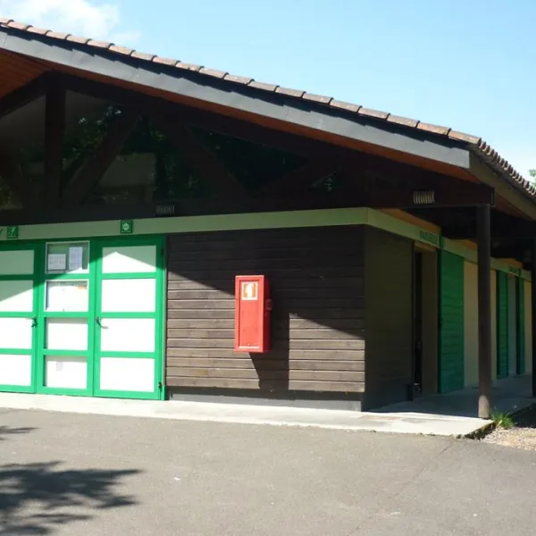 camping-de-la-croze-chatelguyon-2e4xu