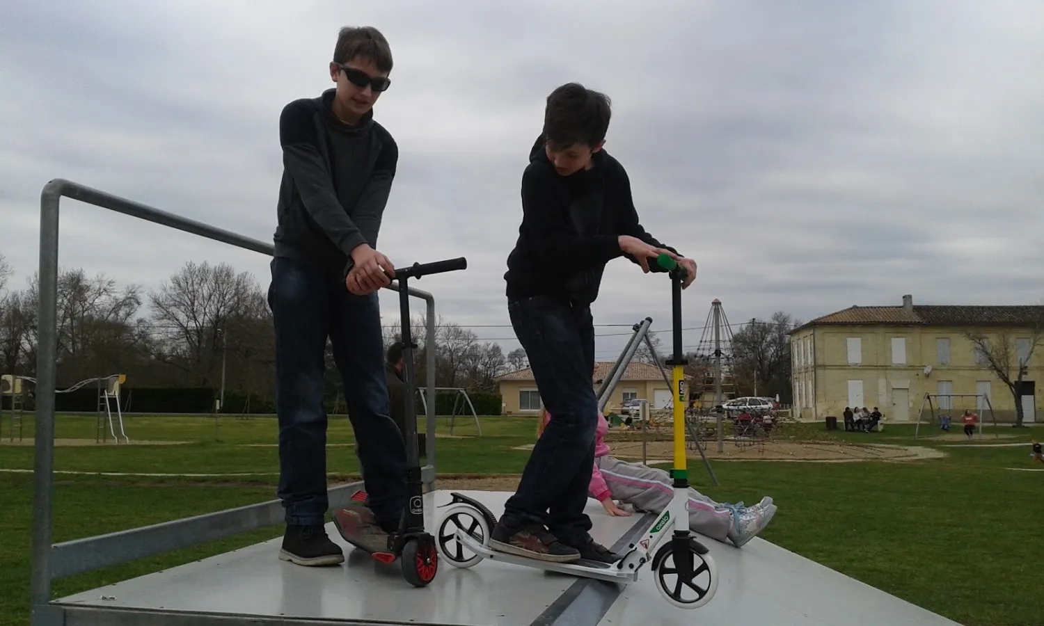 camping-le-gua-st-medard-de-guizieres-ribwr