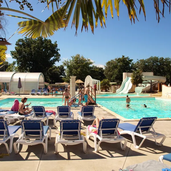 campimg-domaine-des-charmilles-fouras-twgdm