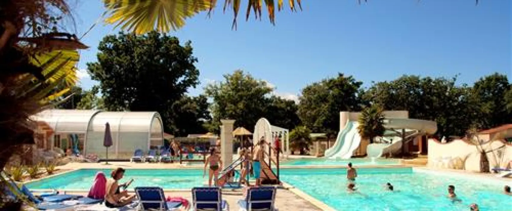 Campimg Domaine des Charmilles  