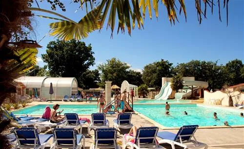 campimg-domaine-des-charmilles-fouras-yfk9l