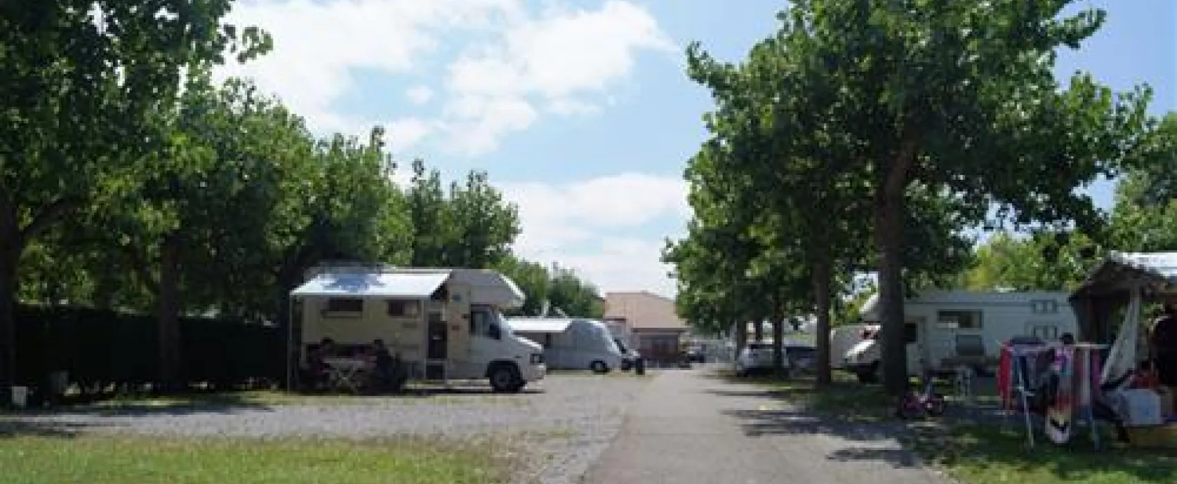 Camping LARROULETA 
