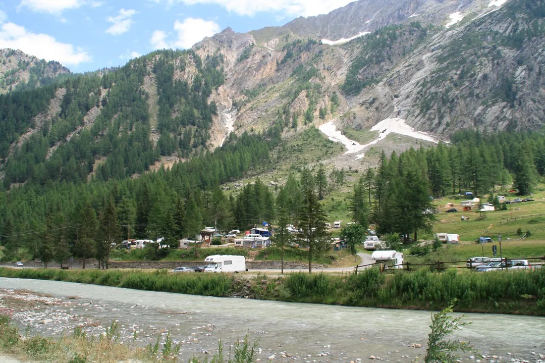 campeggio-lo-stambecco-valnontey-9kinm