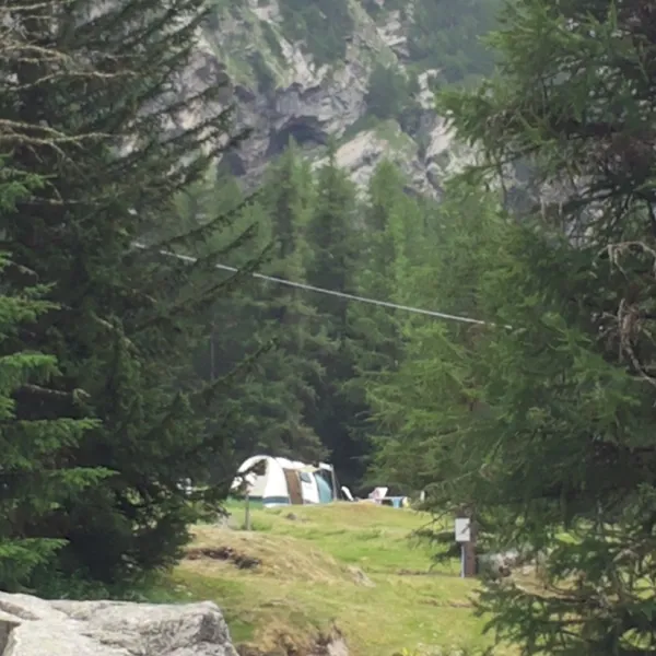 campeggio-lo-stambecco-valnontey-dxwrd