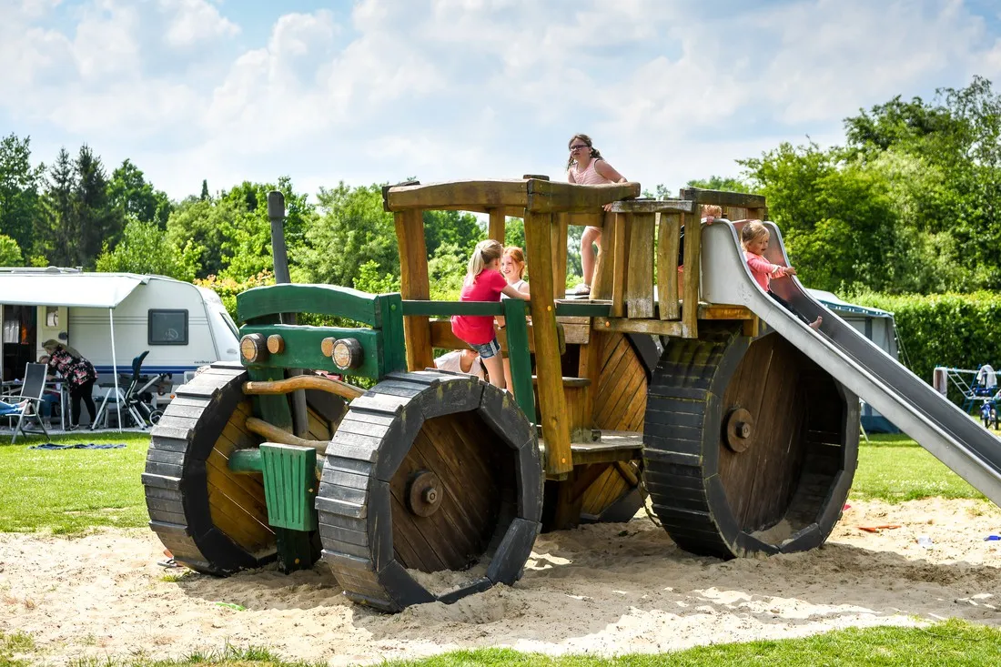 t-stien-n-boer-recreatiehof-haaksbergen-lchcc