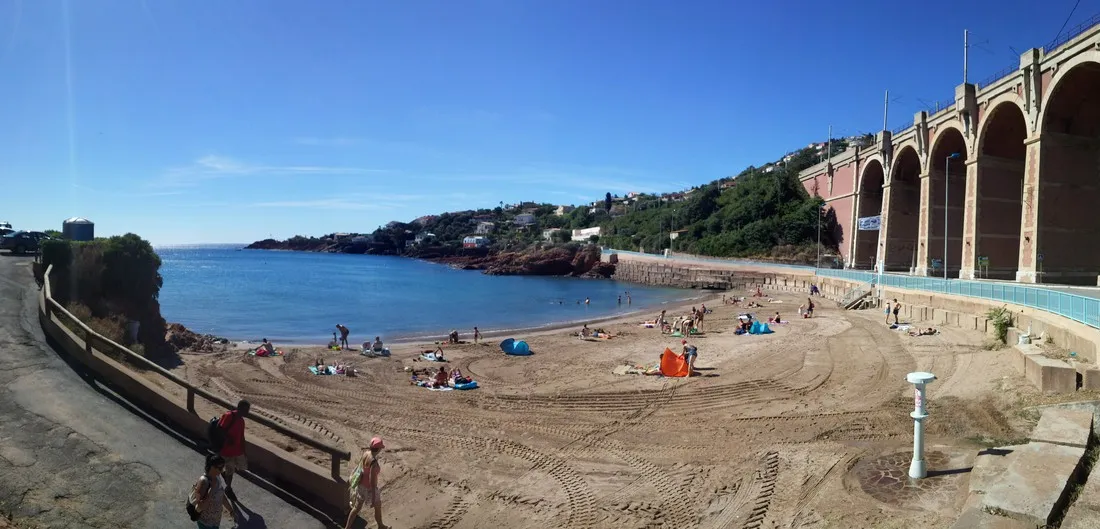 azur-rivage-saint-raphael-antheor-uggoz