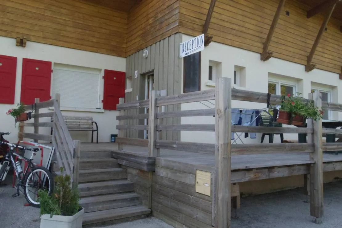 camping-municipal-le-miroir-les-hopitaux-neufs-fuqck