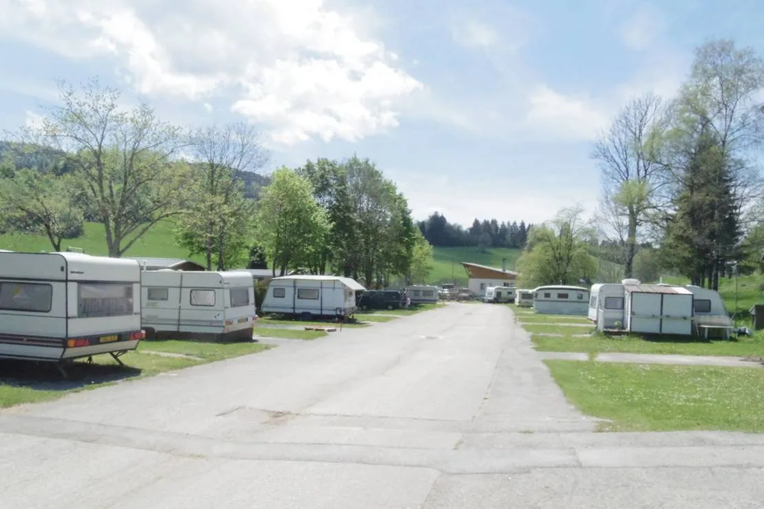 camping-municipal-le-miroir-les-hopitaux-neufs-kepzf