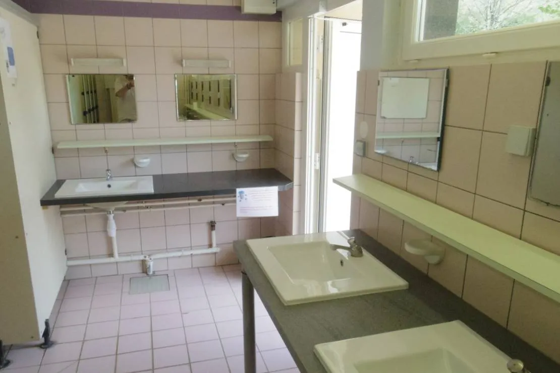 camping-municipal-le-miroir-les-hopitaux-neufs-l6ygv