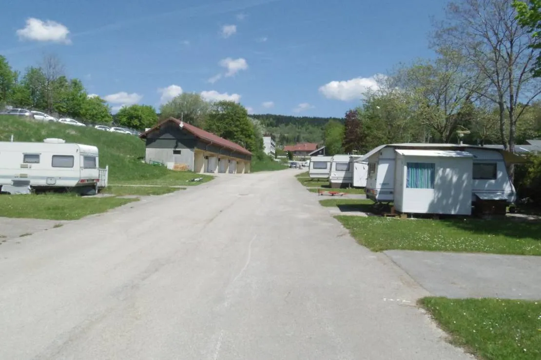 camping-municipal-le-miroir-les-hopitaux-neufs-sbfty