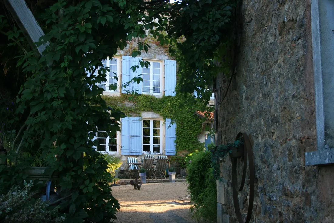 domaine-maumont-milhac-de-nontron-auoc2