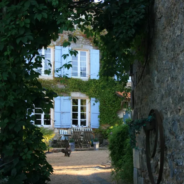 domaine-maumont-milhac-de-nontron-auoc2