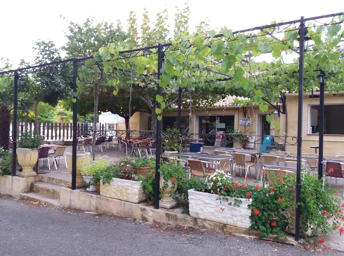 le-bon-crouzet-entrechaux-zqxly