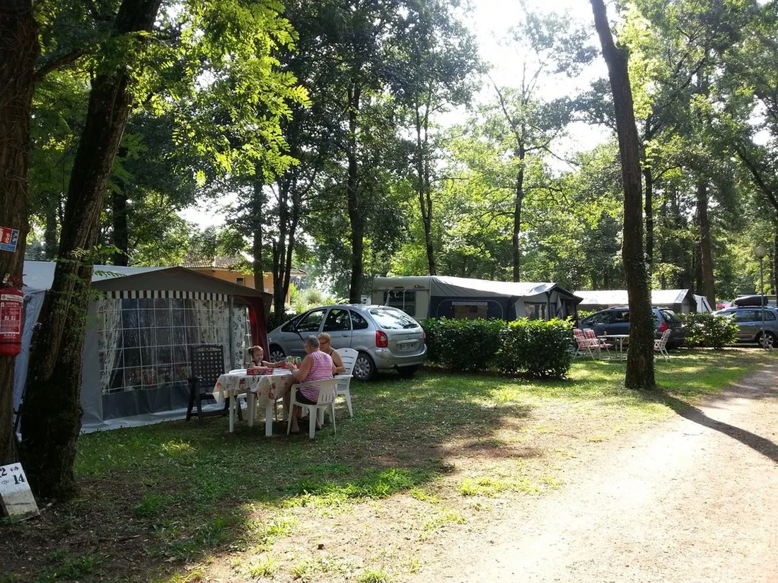 camping-les-chalets-sur-la-dordogne-girac-ne5va