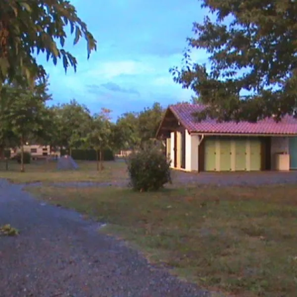 camping-le-grand-pont-st-julien-en-born-ifnpl
