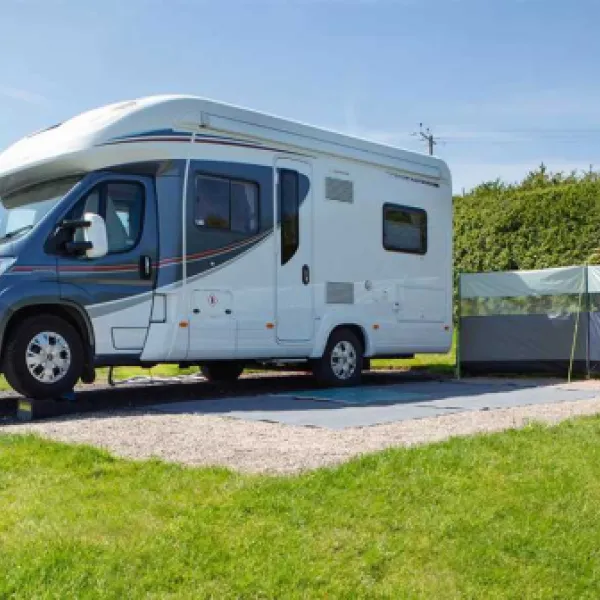 tyddyn-isaf-caravan-park-dulas-r4tsj