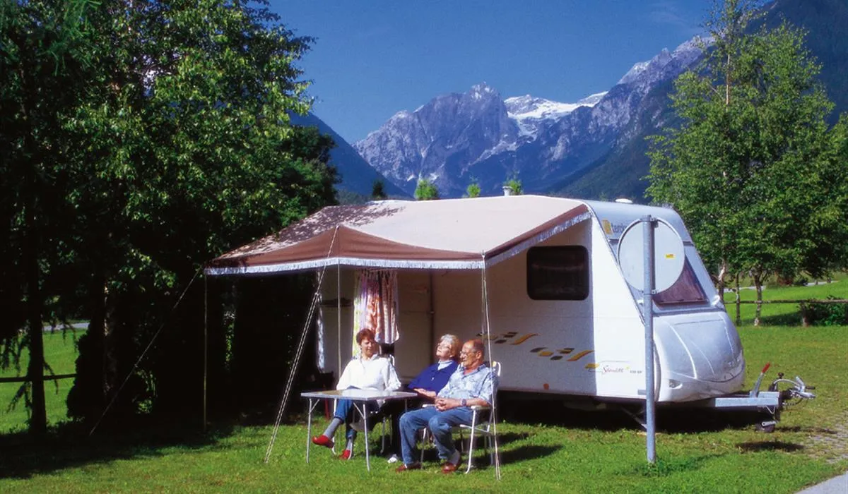 camping-kamne-mojstrana-lslls