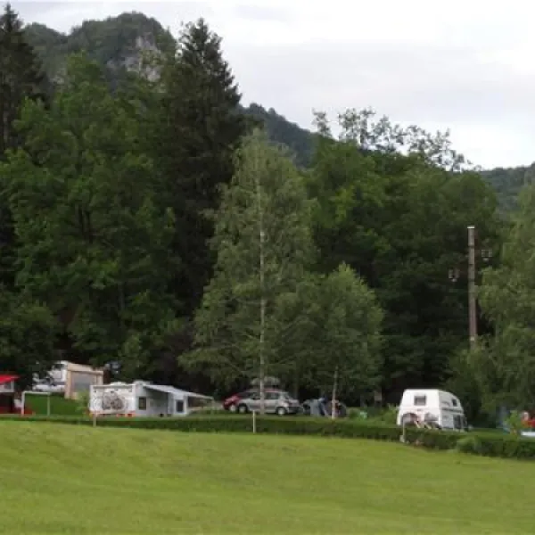 camping-kamne-mojstrana-mhhyg
