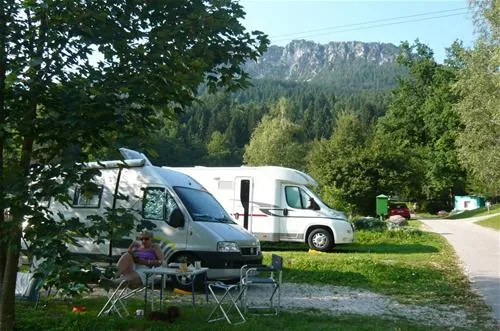 camping-kamne-mojstrana-vh818