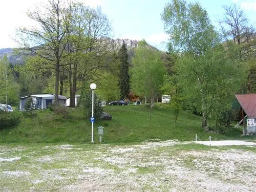 camping-kamne-mojstrana-yxfow