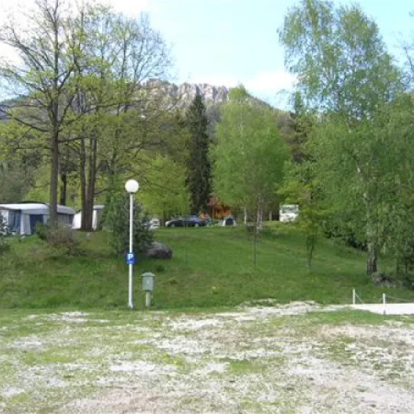 camping-kamne-mojstrana-yxfow