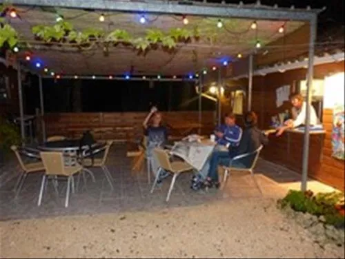 camping-du-basmeygnaud-valeuil-qp2ic