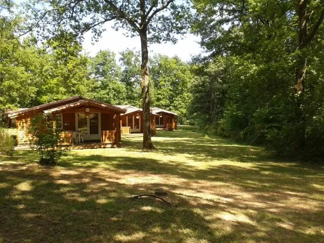 centre-naturiste-le-fiscalou-puycelsi-ukvut