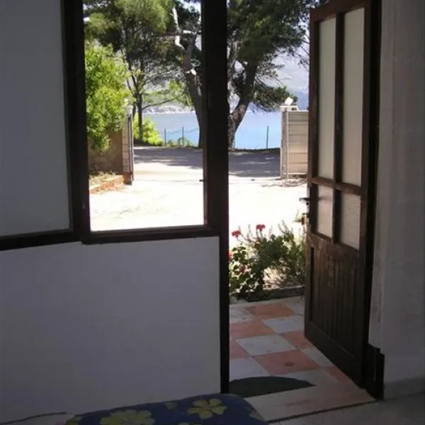 camping-trstenica-orebi-zj42u