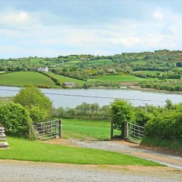 Lakeside View C. & C. Park
