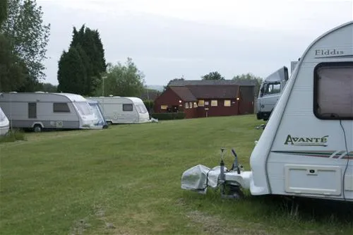 cobbs-hill-farm-caravan-camping-park-bexhillonsea-wwemv