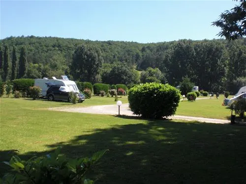 camping-le-bois-du-coderc-antonne-et-trigonant-36myq