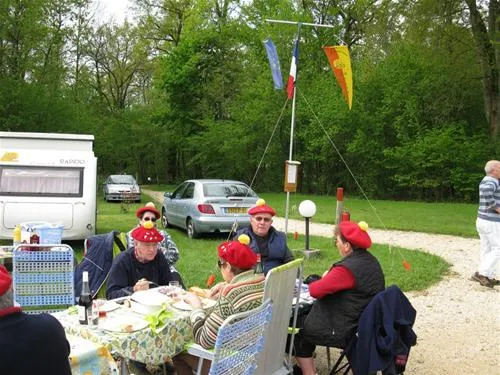 camping-le-bois-du-coderc-antonne-et-trigonant-hwhvn