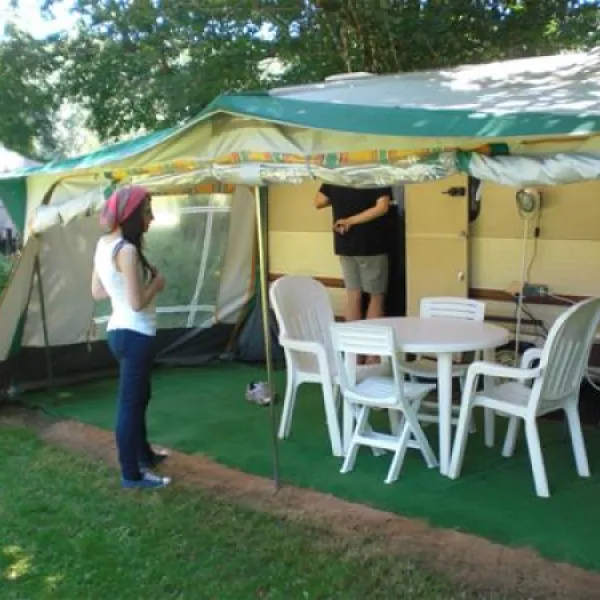 camping-le-bois-du-coderc-antonne-et-trigonant-mjnom